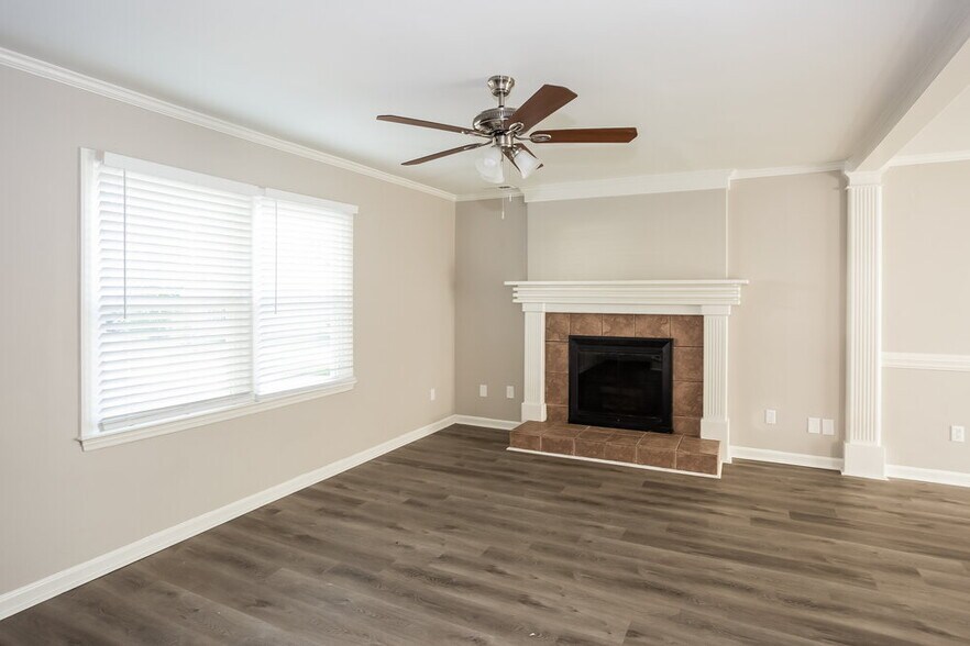Building Photo - 9147 Moss Cove Ct