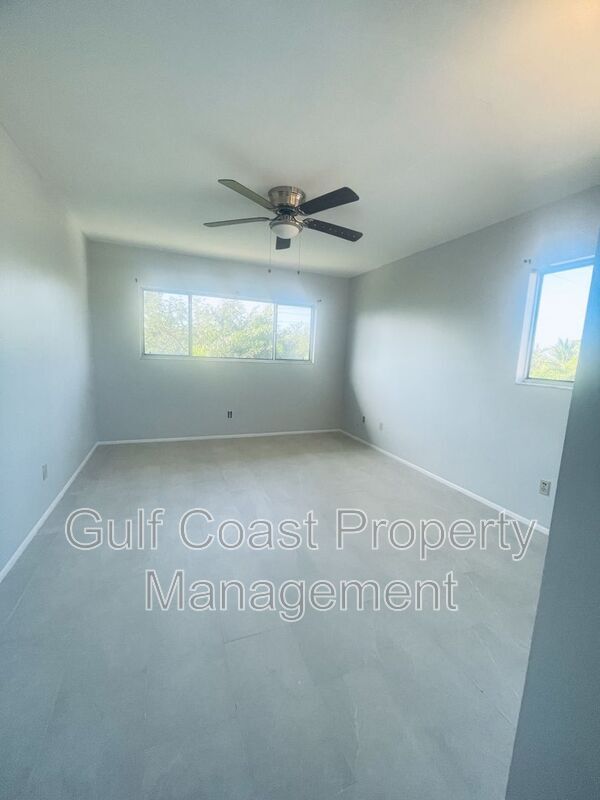 Building Photo - 6492 Royal Woods Dr