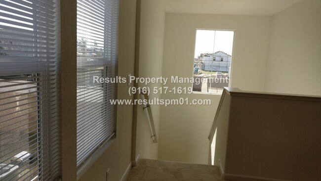 Building Photo - Lovely and Spacious 4 Bedroom Rocklin Home