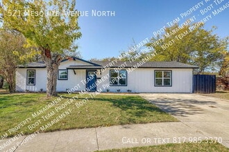 Building Photo - 521 Mesquite Ave N