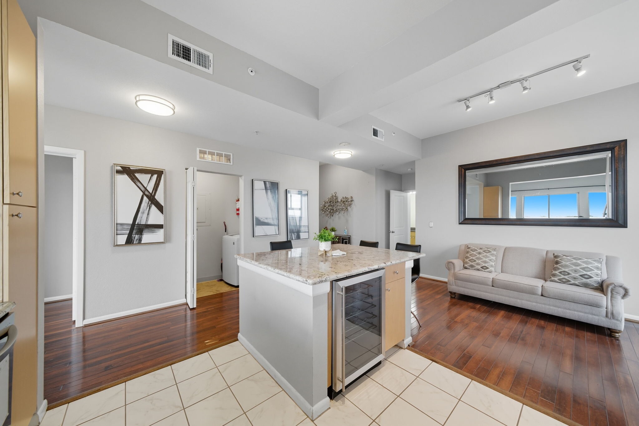 Island with beverage cooler - 3505 Sage Rd