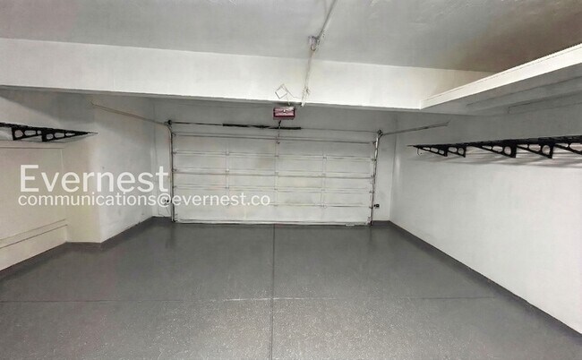 Building Photo - 4936 Creekwood Dr