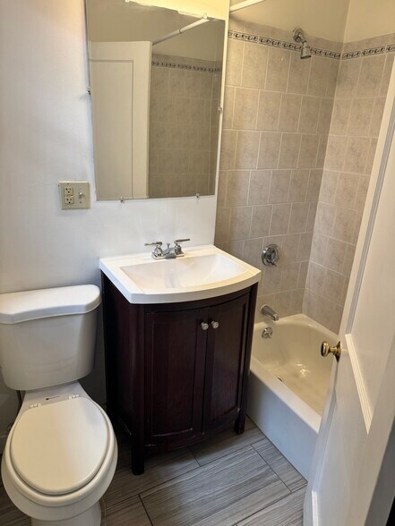 Building Photo - 38 Hemenway St