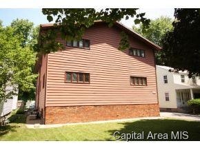 Building Photo - 425 W Lawrence