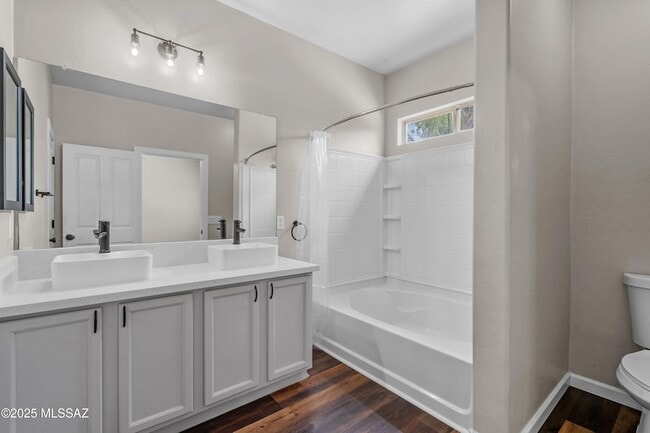 Building Photo - 12708 N Rodeo Land