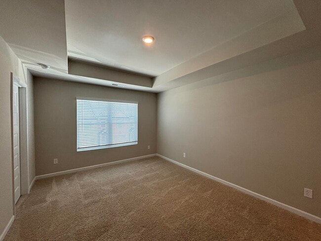 Building Photo - 2182 River Park Ct