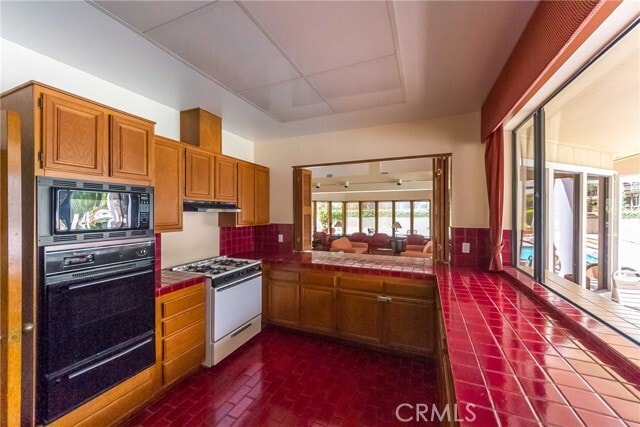 Building Photo - 2577 Plaza del Amo