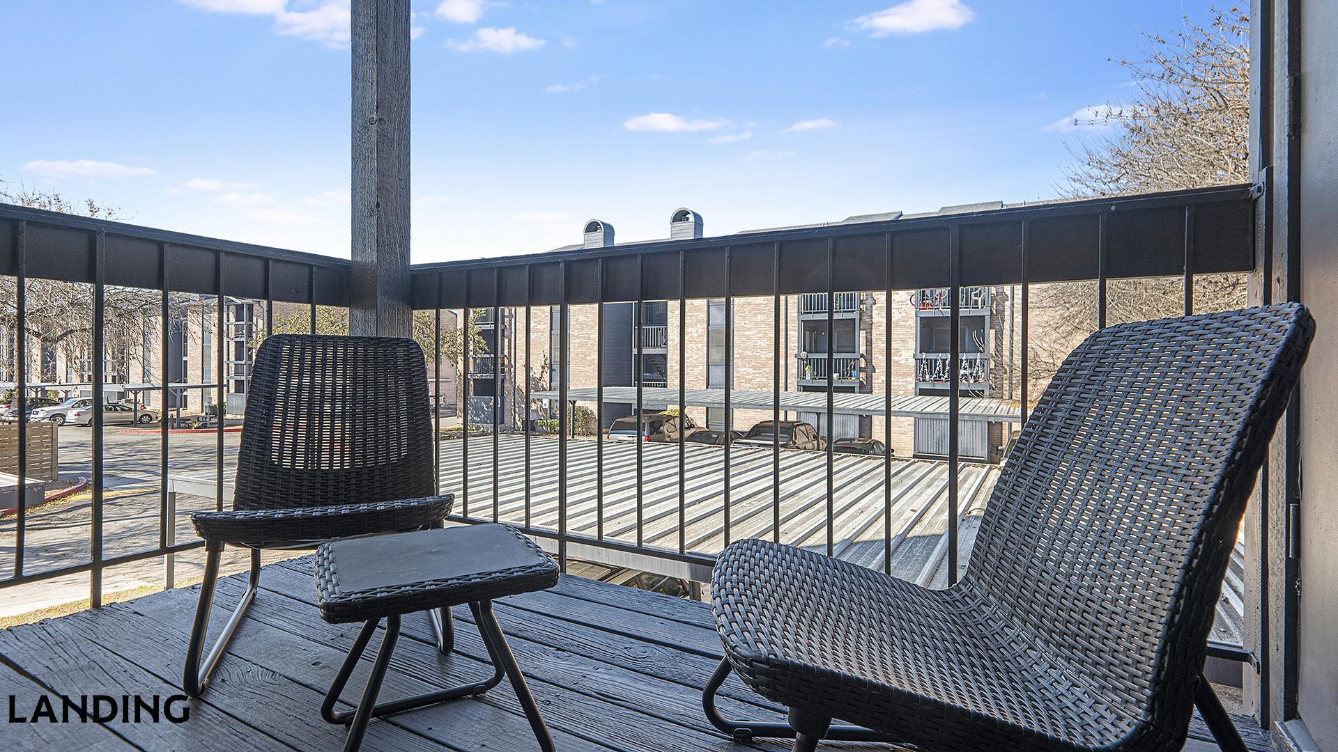 Building Photo - 1071 Clayton Ln