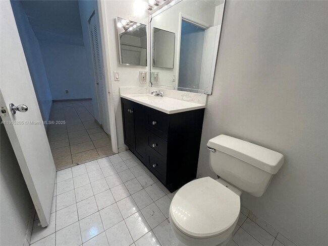 Building Photo - 7611 SW 153rd Ct