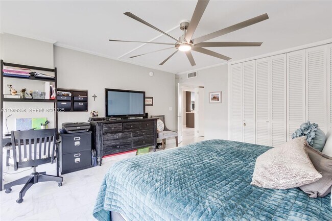 Building Photo - 1200 S Ocean Blvd