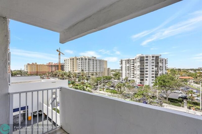 Building Photo - 1360 S Ocean Blvd