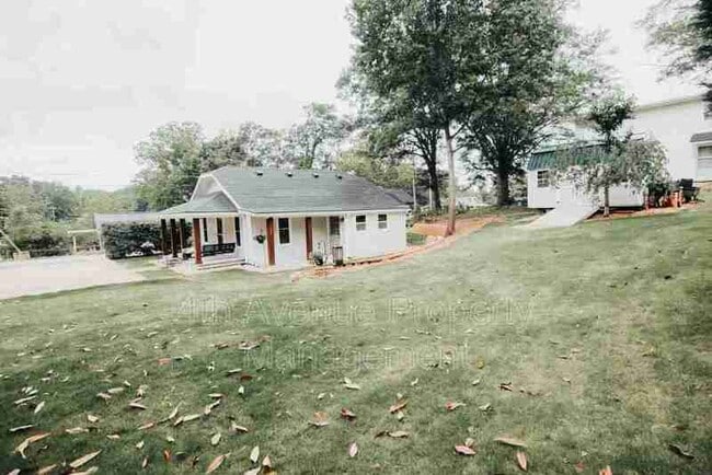 Building Photo - 529 Jackson St