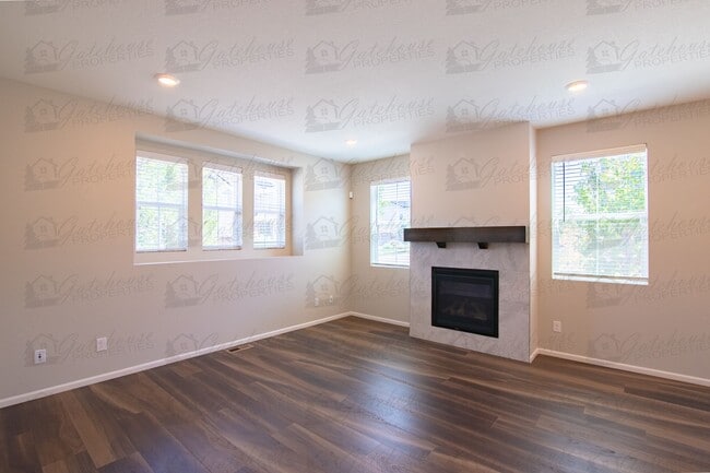Building Photo - 10294 E 59th Ave
