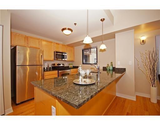 Building Photo - 111 N Ashley St