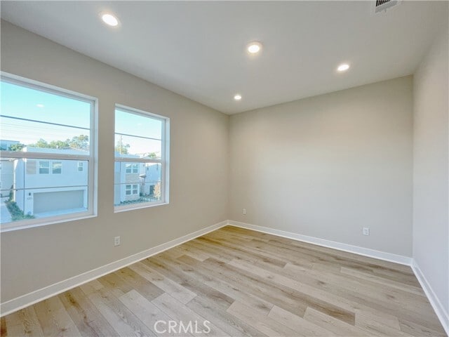 Building Photo - 140 Holliston