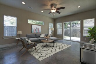 Building Photo - UT PRE-LEASE: 2013 Completely Remodeled 6 ...