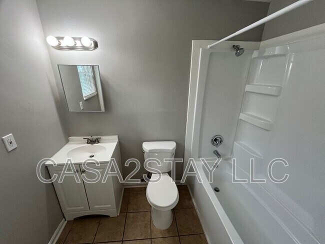 Building Photo - 2100 St Johns Pl