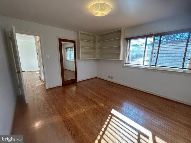 Building Photo - 4111 Saul Rd