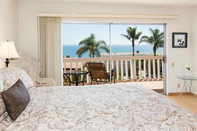 Master - 18109 Coastline Dr