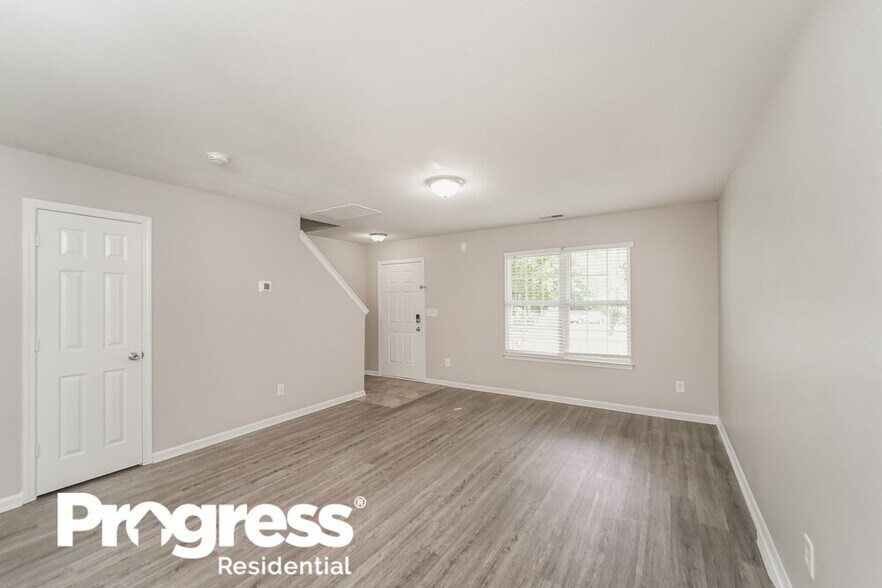 Building Photo - 5141 Autumn Oak Dr