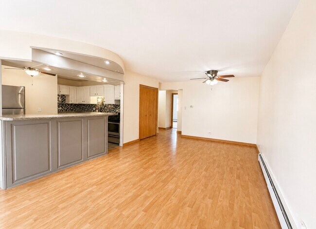 Building Photo - 5324 Waterbury Dr