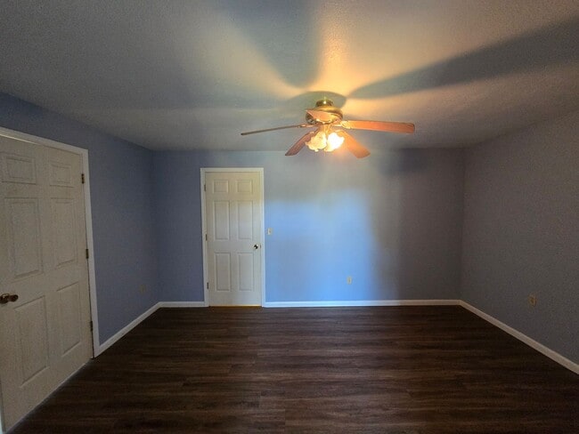 Building Photo - 1 Bed/ 1 Bath Duplex in Desha