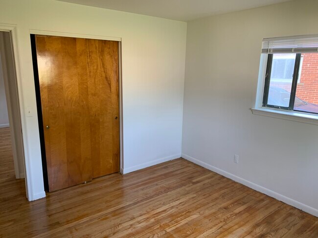 Building Photo - 30948 Orangelawn St