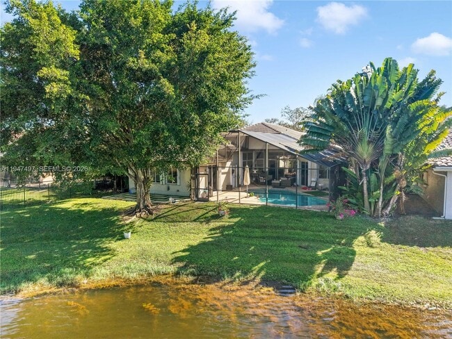 Building Photo - 2633 Oakbrook Dr