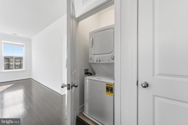 Building Photo - 13723 Neil Armstrong Ave