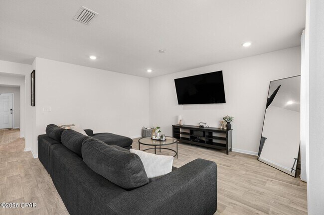 Building Photo - 4000 Millicent Ln