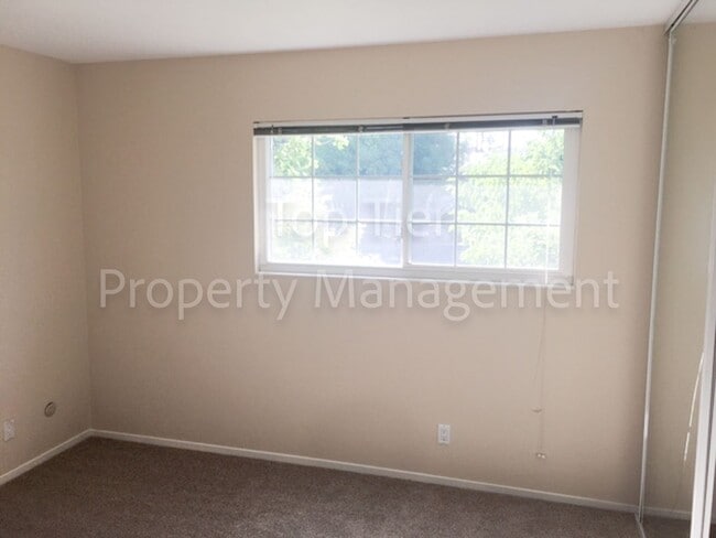 Building Photo - Very nice 3 Bd/2 Ba, 1388 sf single-family house in Concord available Now for Lease!