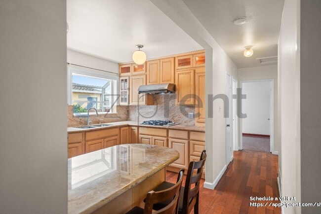 Building Photo - 2023 Orchard Ave