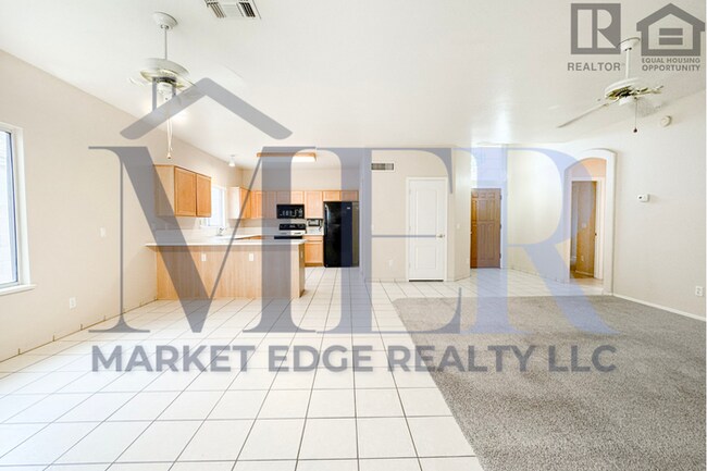 Building Photo - 3Bed/2Bath Home in 55+ Community in Peoria! $399 MOVE-IN SPECIAL! Ready for Immediate Move-In!