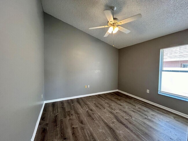 Building Photo - 138 Sir Phillips Dr