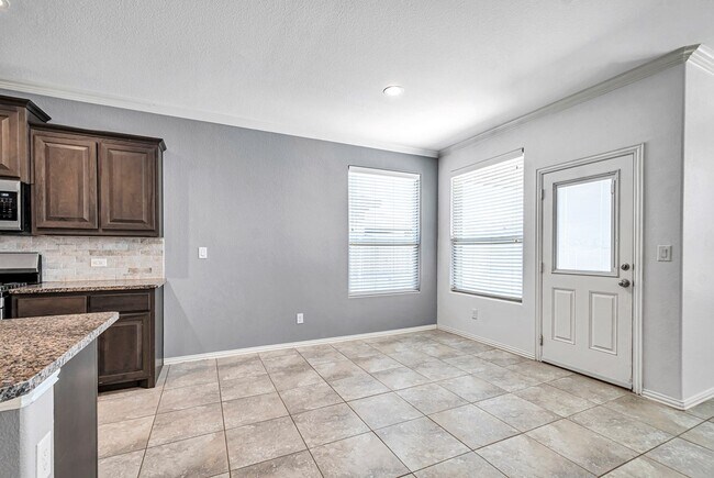 Building Photo - 7017 Kate Reed Dr
