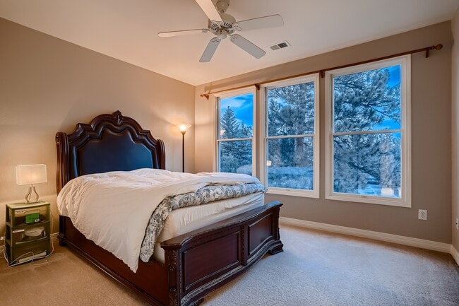 Building Photo - 7046 Forest Ridge Cir