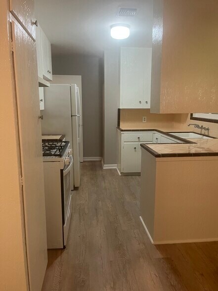 Building Photo - 314 Haverford Dr