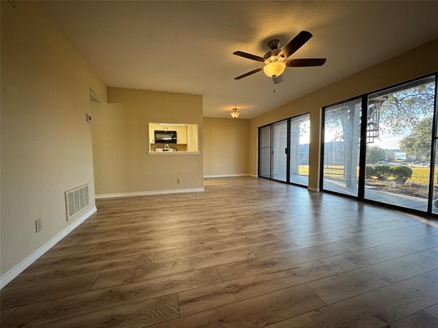 Building Photo - 1121 Signal Ridge Pl