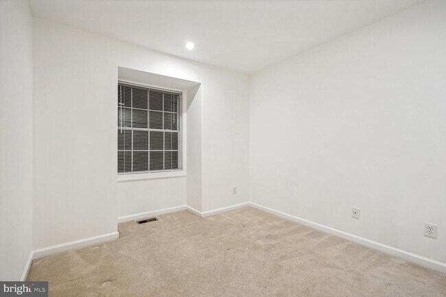 Building Photo - 6020 Forrest Hollow Ln