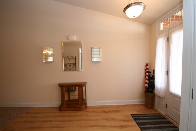Building Photo - 235 Crab Orchard Dr