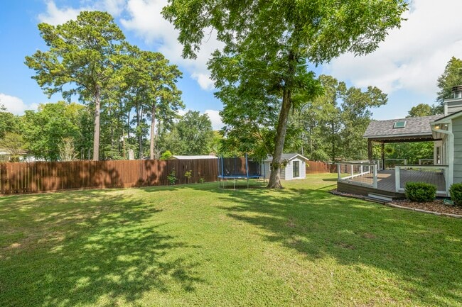 Building Photo - 5178 Lazy Ln