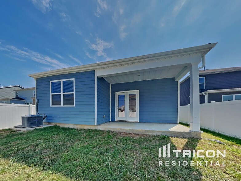 Building Photo - 1068 Pepper Stone Dr