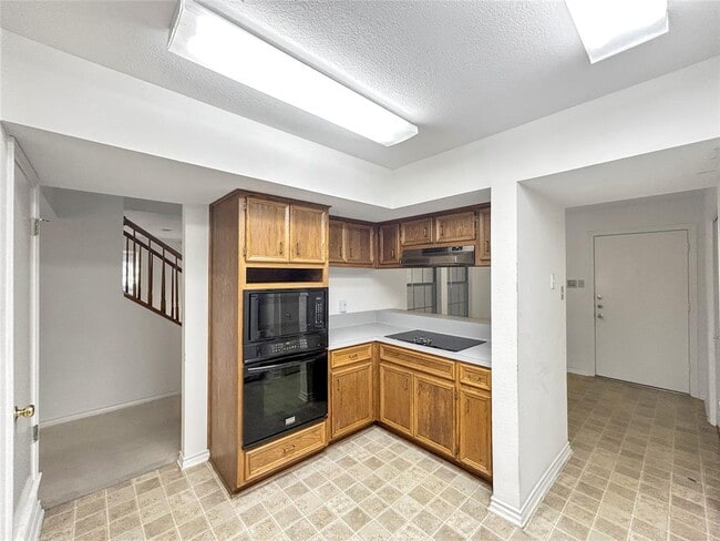 Building Photo - 5717 Taylor Draper Cove