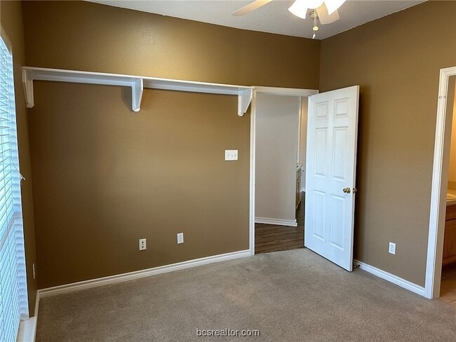 Building Photo - 219 Fraternity Row