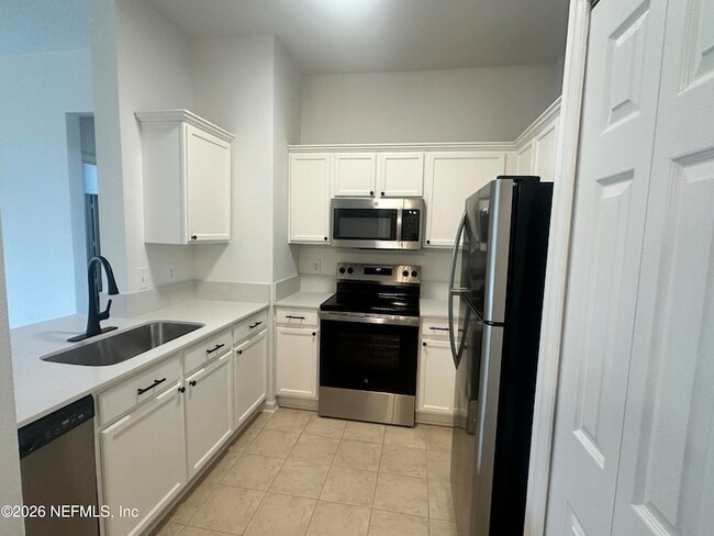 Building Photo - 8601 Beach Blvd