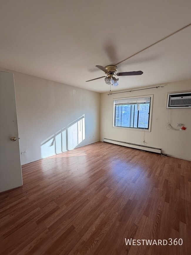 Building Photo - 10409 Dearlove Rd