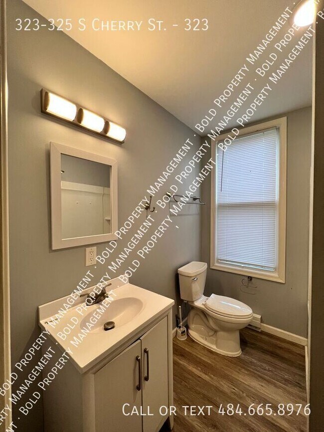 Building Photo - 323-325 S Cherry St.-323