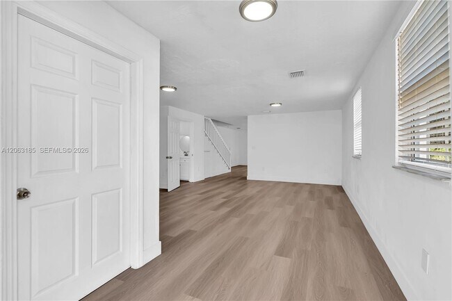 Building Photo - 140 NW 70th St