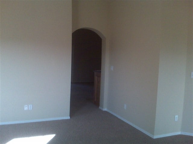 Building Photo - 205 Glover Cir
