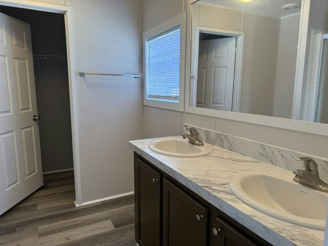 Building Photo - 9357 Eden Dr